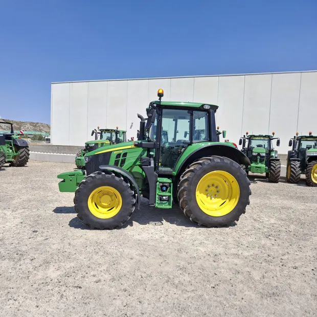 tractor_1.webp
